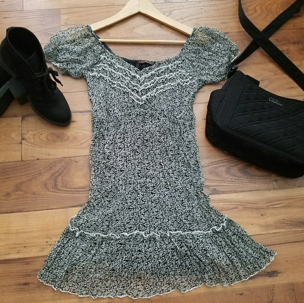 Gorgeous roses mini dress or tunic